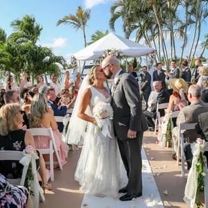 Meet your Posher, Claudia